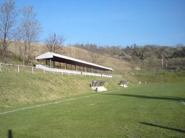 Dolina Stadion