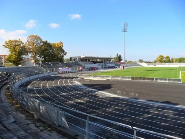 Stadiumi Skënderbeu